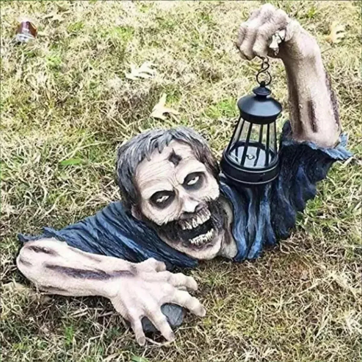 LED Zombie Lantern Halloween Crawling Horror Decor Scary Holding Lantern Zombie Outdoor Figurine Light Yard Lawn Garden Decorate