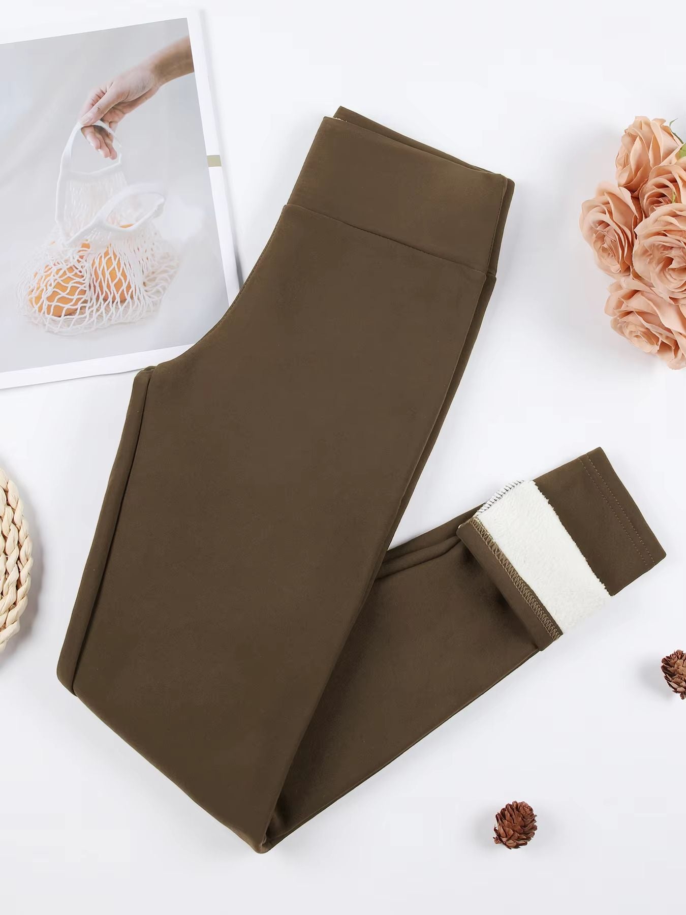 Women's Ultra-Soft Thermal Velvet Leggings – High Waist Slim Fit Winter Pants