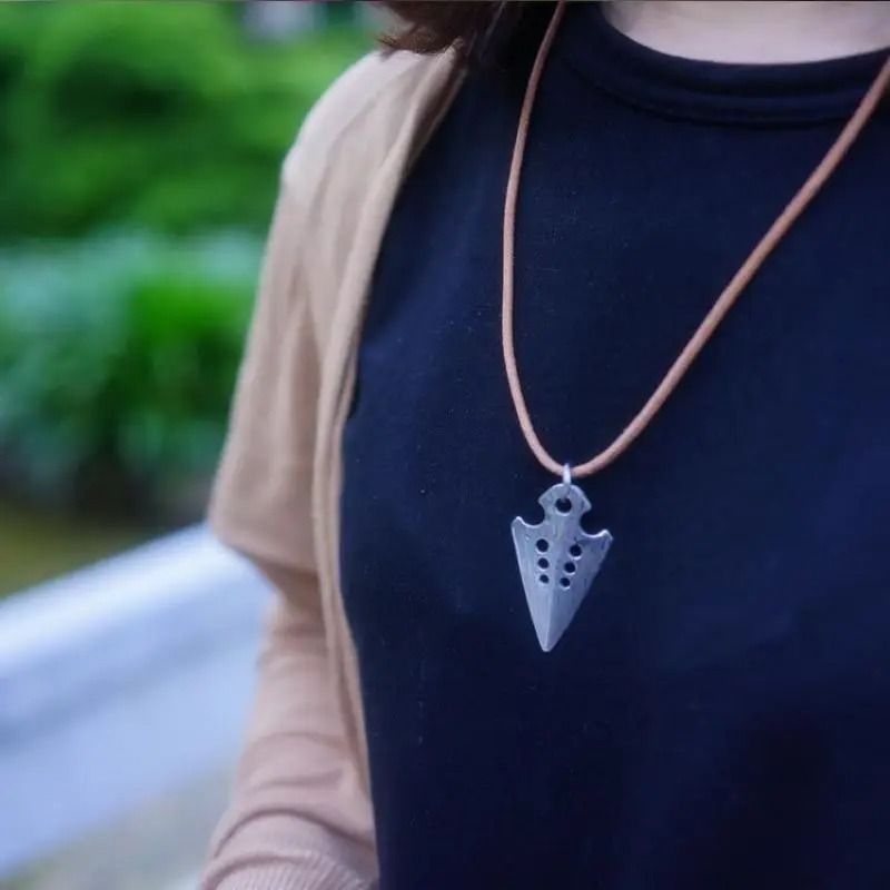 Adjustable Arrowhead Self Defense Necklace Outdoor Survival Pendant