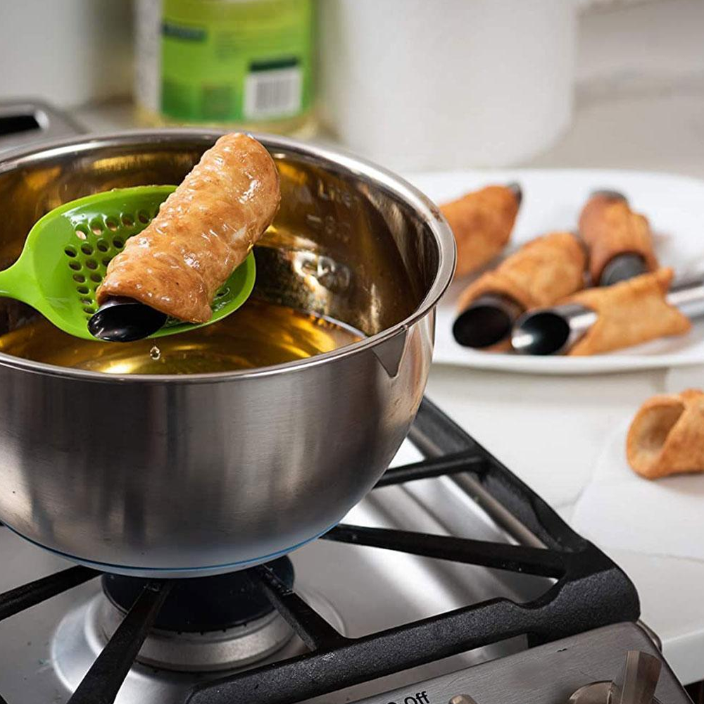 Easy Cannoli Maker