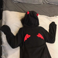 L
