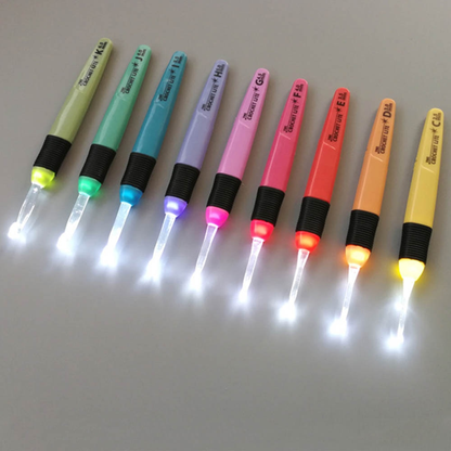 LED Lighted Crochet Hook Set - Light Up Your Crocheting