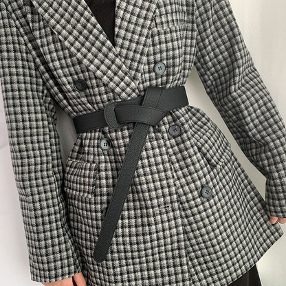 Simply Elegant Buckle-Free Knot Belt