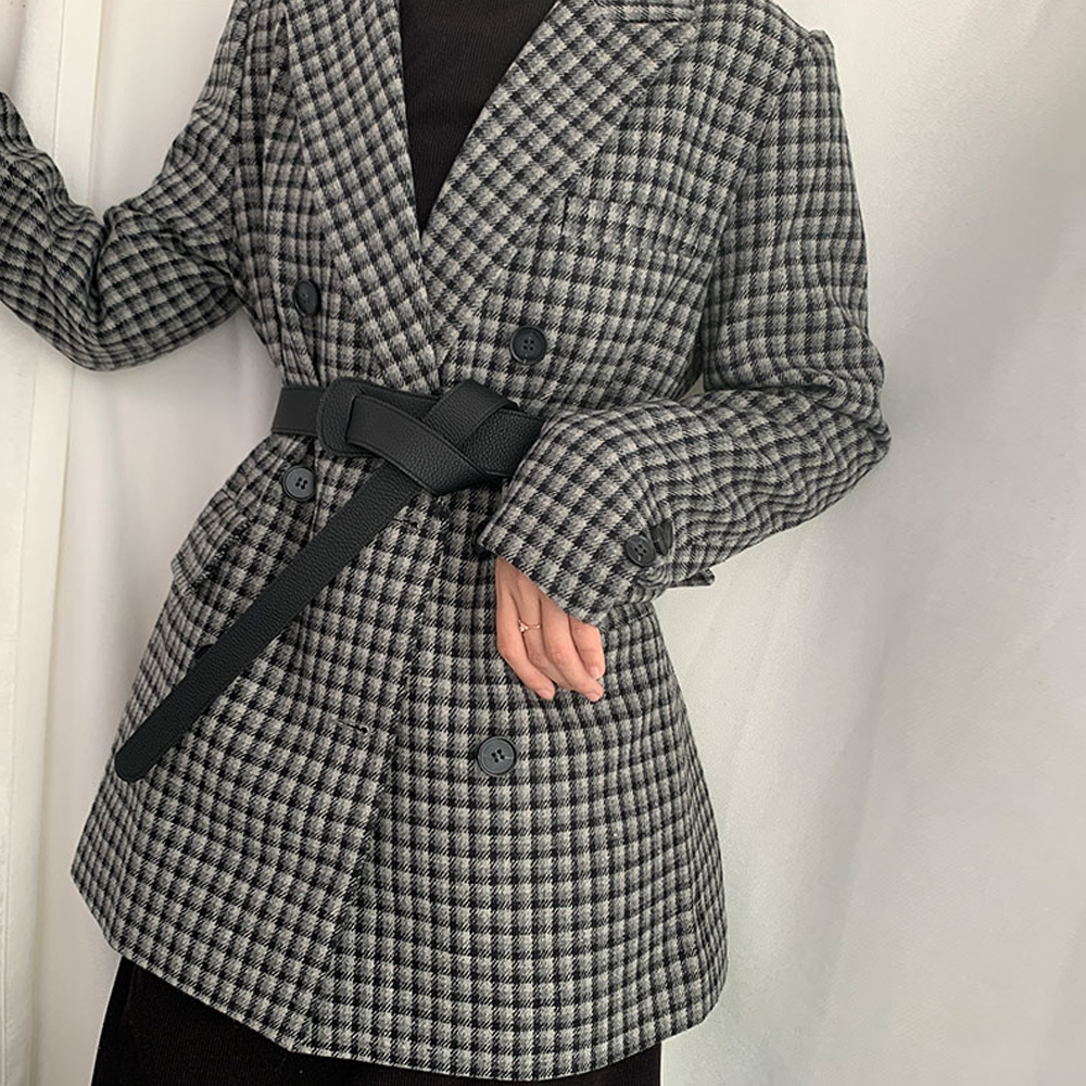 Simply Elegant Buckle-Free Knot Belt
