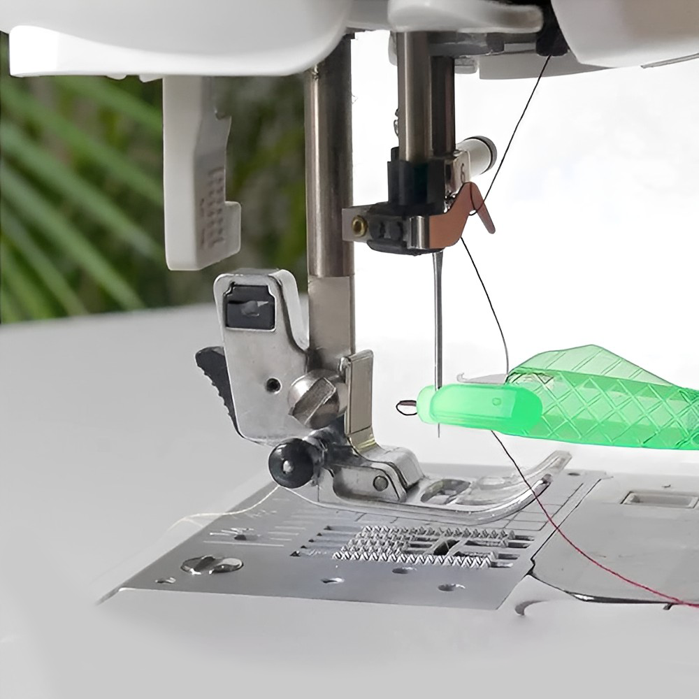 Sewing Machine Needle Threader