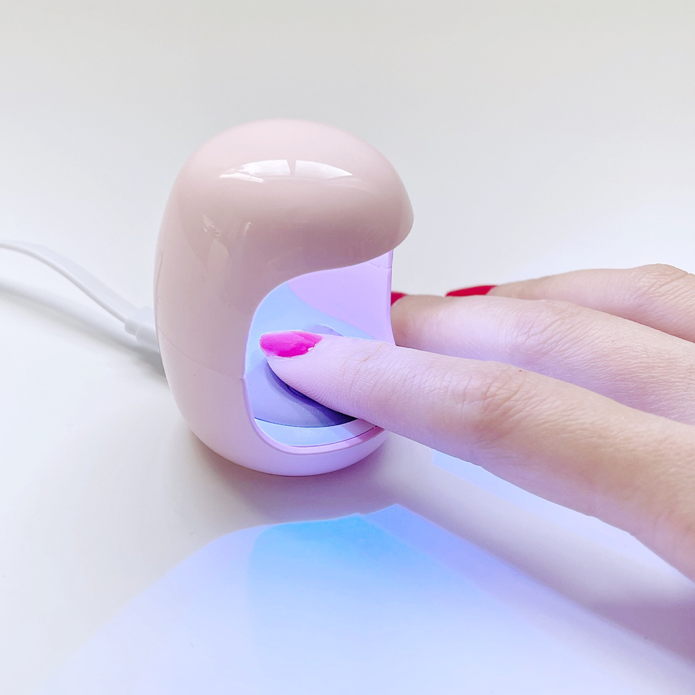 Mini LED Nail Dryer Egg – Perfect Gift for Quick Home Manicures