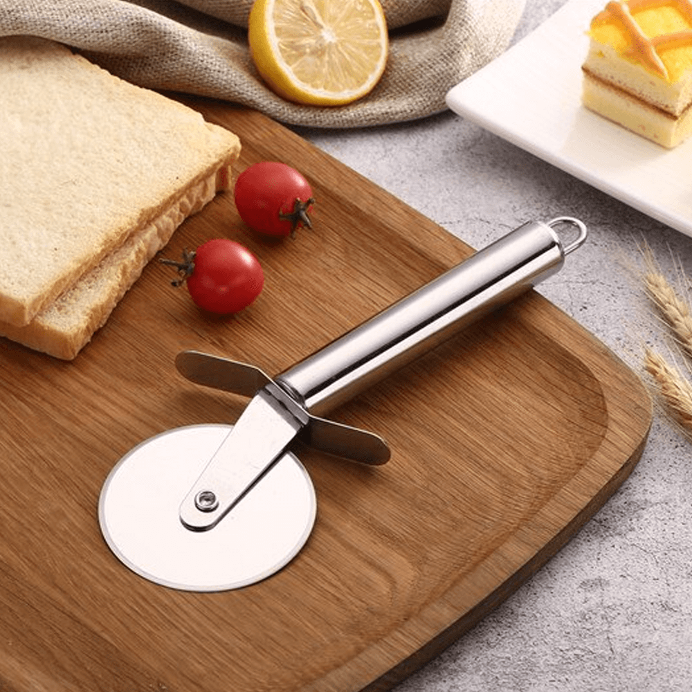 Stainless Steel Pizza Roller