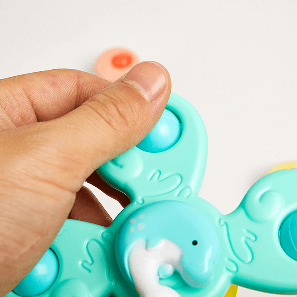 Rotating Suction Cup Baby Bath Toy