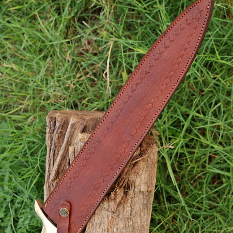 Hand Forged Damascus Steel Blade Dagger Double Edge Sword Wood and Brass Guard Handle