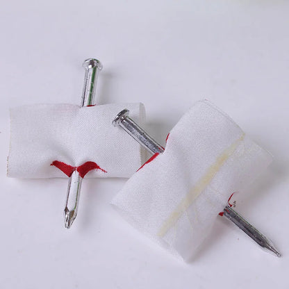 2Pcs Halloween Fool Toys Blood Prank Prop Joke Fake Nail Through Finger Funny Trick Halloween Party Supplies