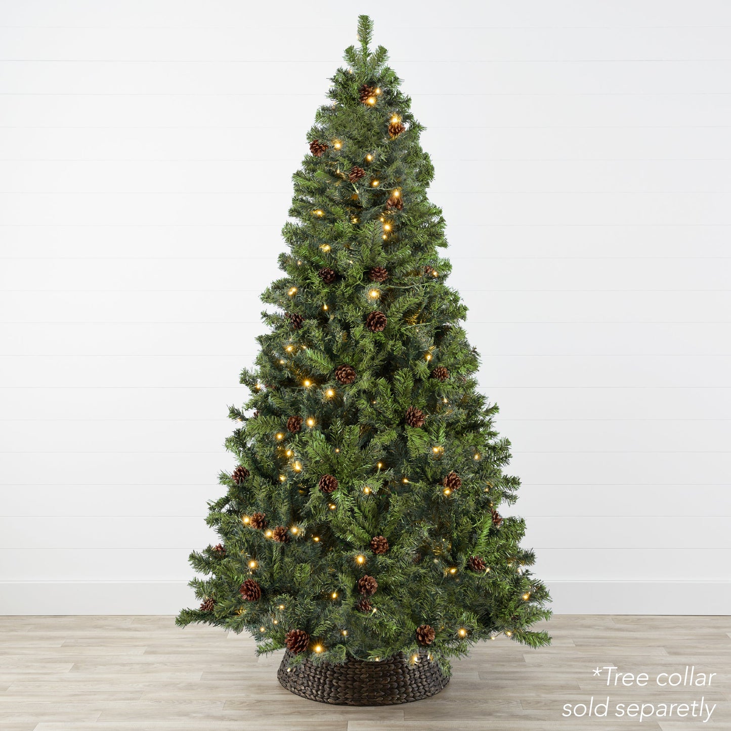Pre-Lit Pre-Decorated Christmas Tree w/ Pinecones
