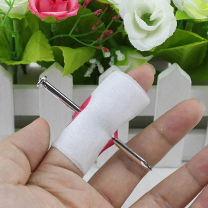 2Pcs Halloween Fool Toys Blood Prank Prop Joke Fake Nail Through Finger Funny Trick Halloween Party Supplies