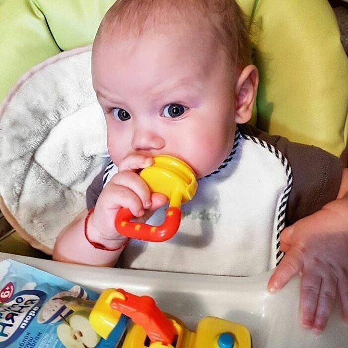 Custom Baby Food Feeder - Safe & Fun Feeding Toy