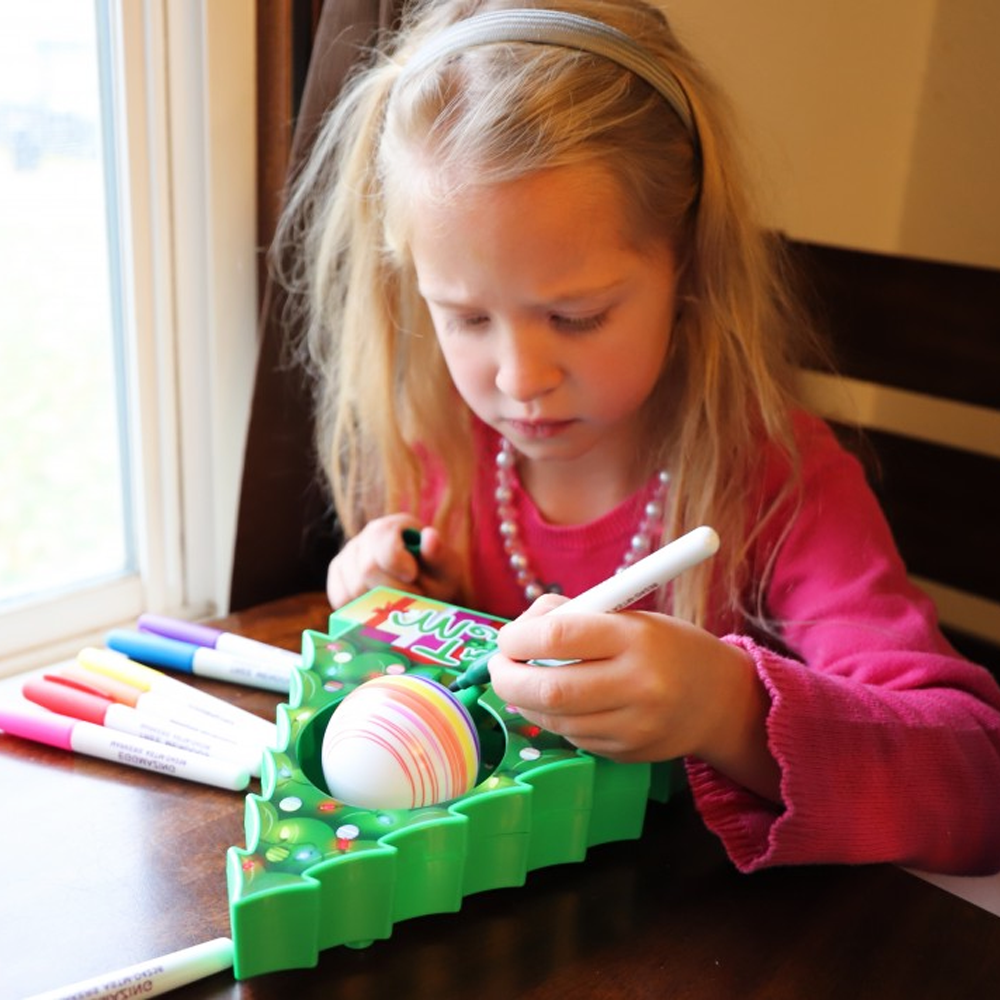 DIY Christmas Tree Ornament Coloring Kit – Perfect Creative Gift for Kids