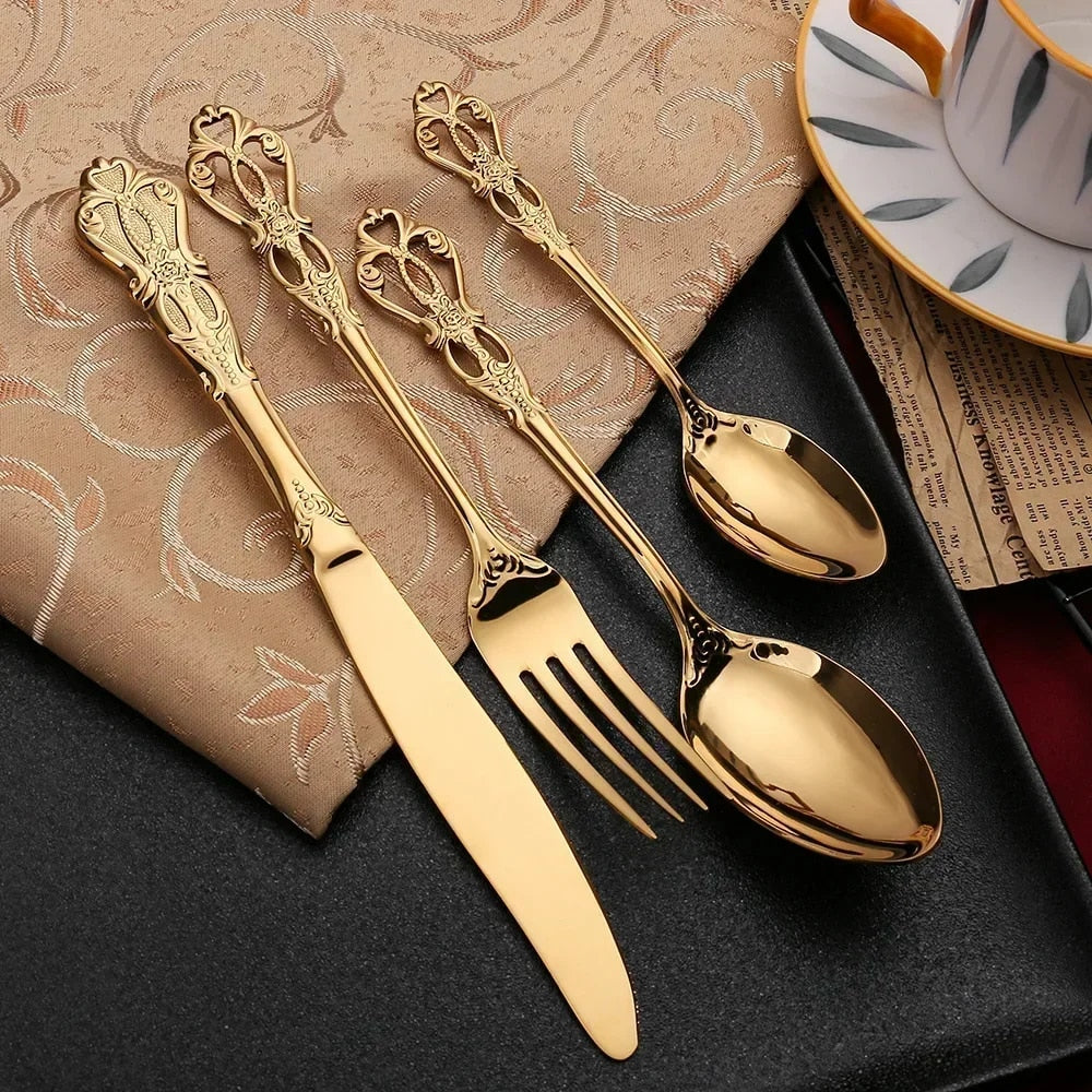 Luxury Golden Stainless Steel Cutlery Set - Complete Dinnerware in European Gift Box for Retro Christmas Table Setting