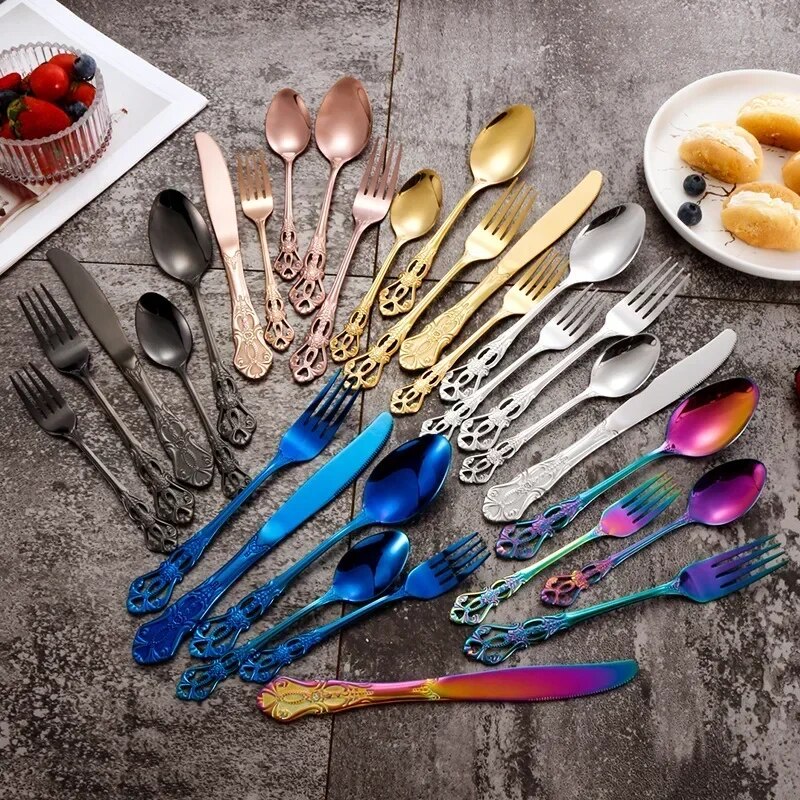 Luxury Golden Stainless Steel Cutlery Set - Complete Dinnerware in European Gift Box for Retro Christmas Table Setting
