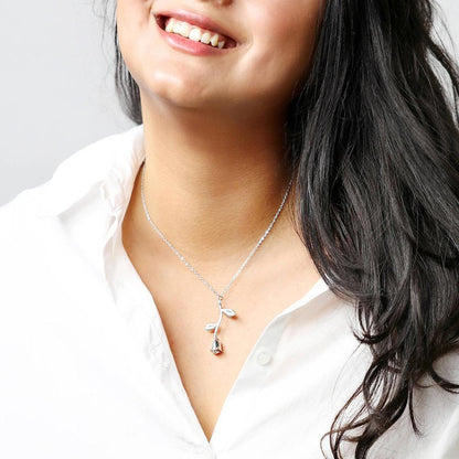 Rose Pendant Necklace