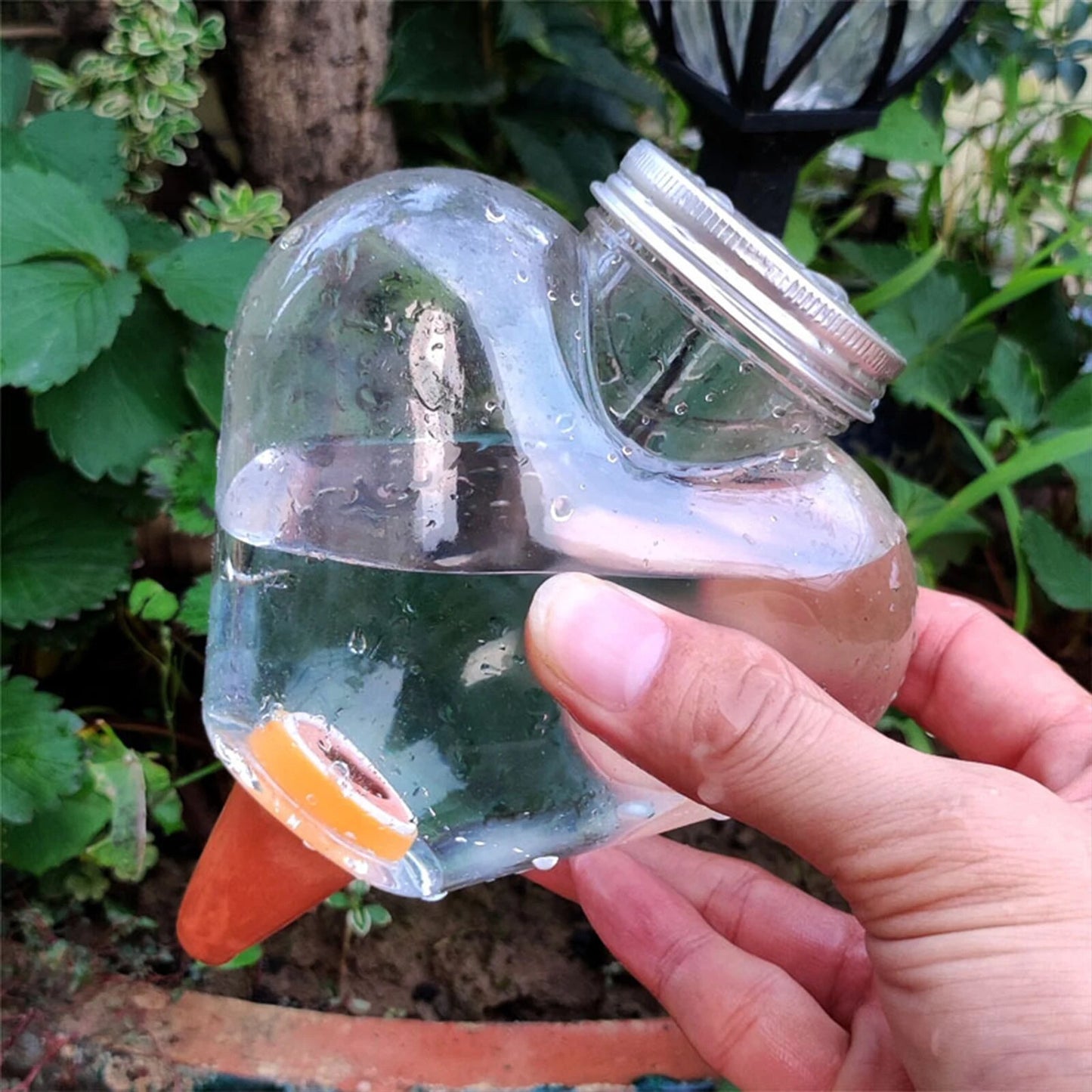 Garden Automatic Watering Tool: Indoor Drip Irrigation System for Potted Plants - Houseplant Waterers Spike for Elk/Chri