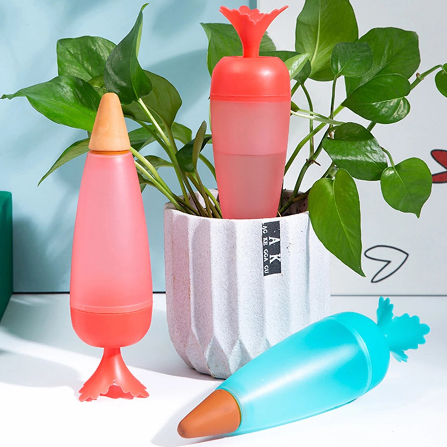 Garden Automatic Watering Tool: Indoor Drip Irrigation System for Potted Plants - Houseplant Waterers Spike for Elk/Chri