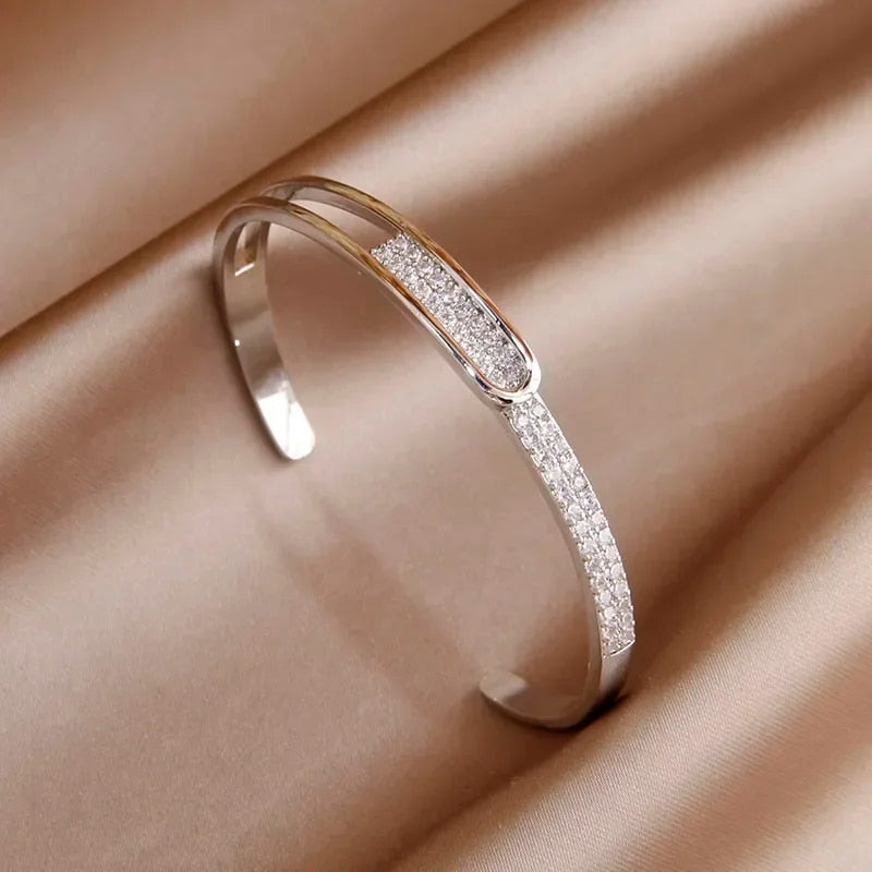 Shiny Zircon Letter Charm Bracelet: Classic Luxury Fashion Jewelry for Women - Perfect Wedding & Party Gift