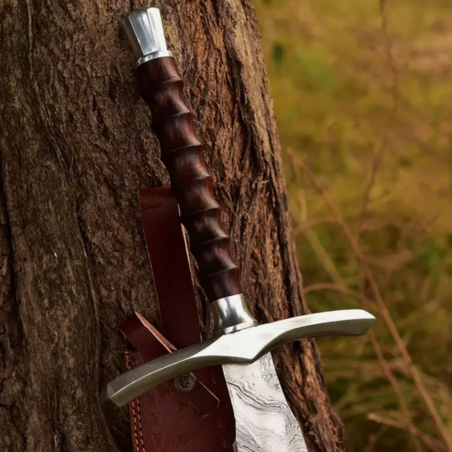 Hand Forged Damascus Steel Battle Ready Viking Sword & Scabbard/ Razor Sharp.