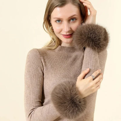Fluffy Faux Fur Wrist Cuffs – Stylish Imitation Rabbit Fur Bracelet Covers
