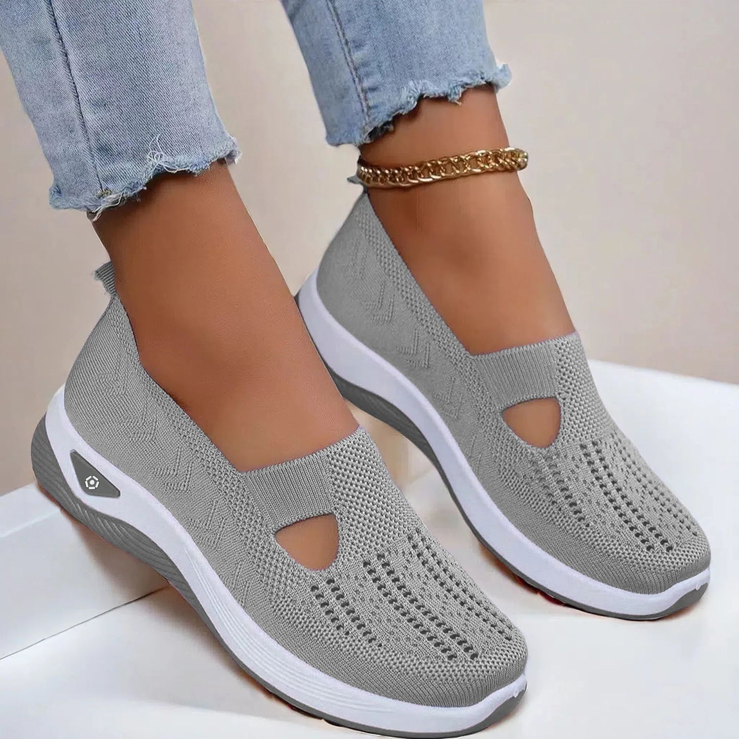 Women's Breathable Walking Flats, Non-Slip Soft Sole Easy-On Comfort