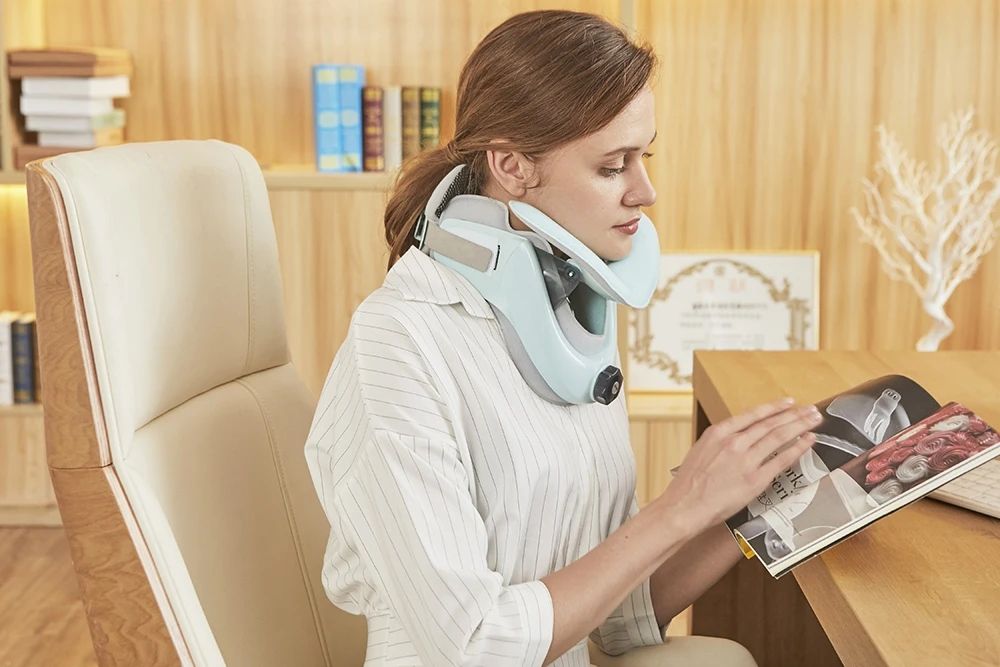 Air Sac Adjustable Neck Stretcher Collar for Home Traction, Spine Alignment Cervical Neck Traction Device