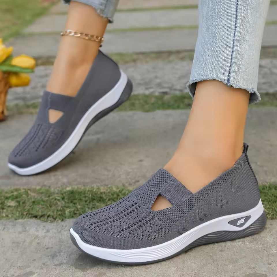 Women's Lightweight Casual Sneakers for Summer and Everyday Wear