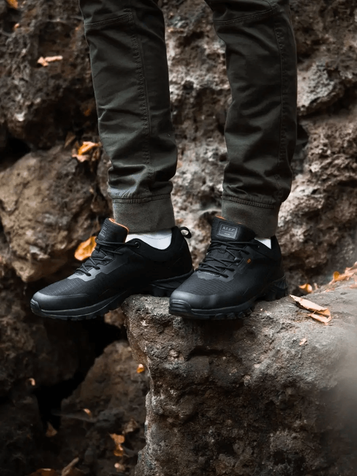 Waterproof Anti Skid Hiking Shoes for Men with Comfortable Outdoor Design