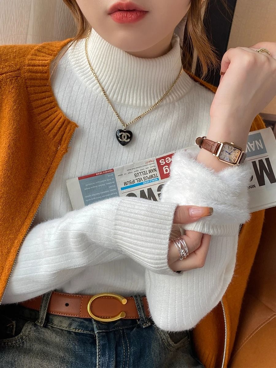 Womens Velvet Lined Turtleneck Thermal Sweater for Winter Warmth and Style