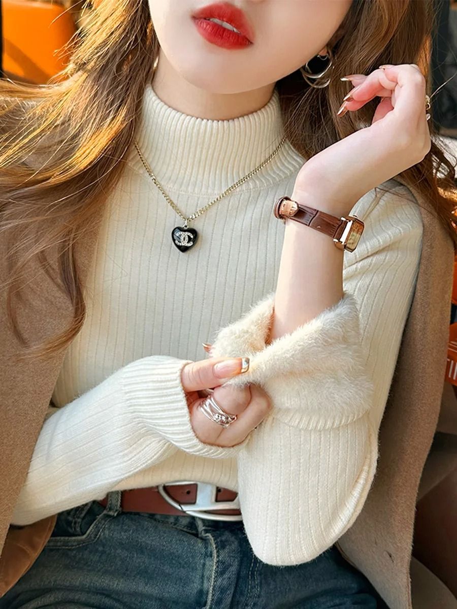 Womens Velvet Lined Turtleneck Thermal Sweater for Winter Warmth and Style