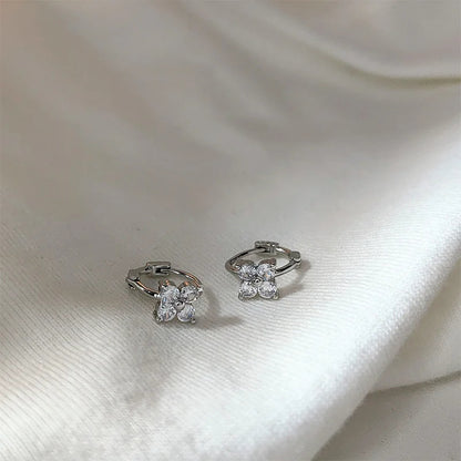 Trendy Cute Sweet Hollow Heart Zircon Hoop Earrings for Women, Classic Shiny Stud Earrings, Fashion Small Ear Buckle