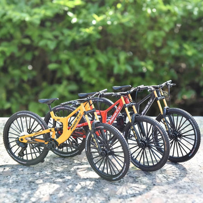 1 to 6 Scale Alloy Mountain Bike Model with Realistic Suspension for Desk Display