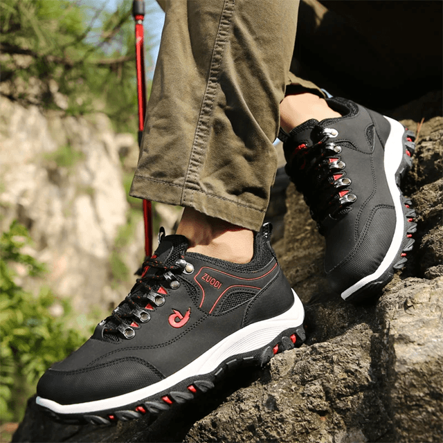 Men Leather Lightweight Walking Sneakers Casual Shoes