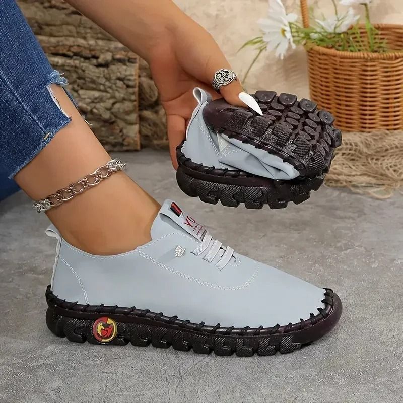Women Comfortable Outdoor Sneakers