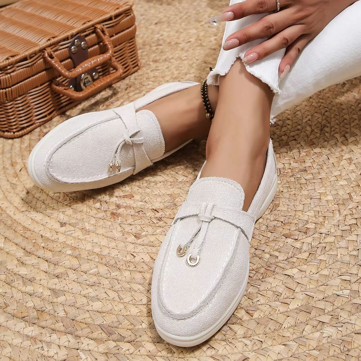 Everyday Comfort Retro Soft-Leather Slip-On Flats
