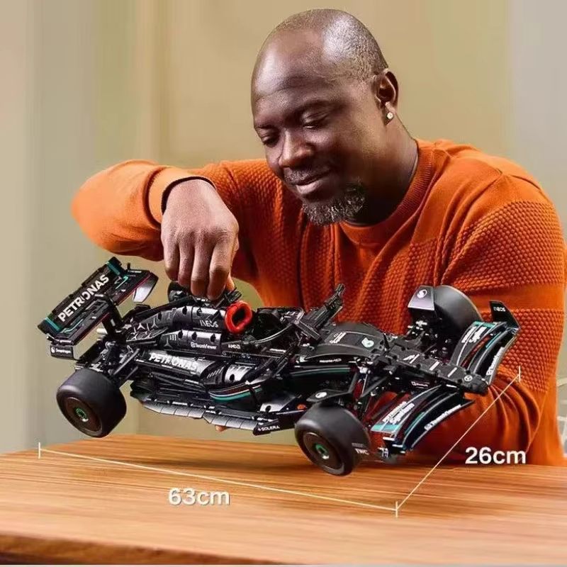 F1 W14 Race Car Building Blocks – 1 to 8 Scale 1642PCS Technical Supercar Model Kit for Kids & Collectors