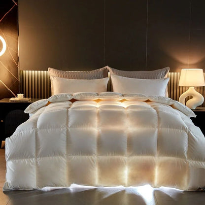 Luxury Winter Cotton Goose Down Quilt Fluffy Four Seasons Hotel Duvet