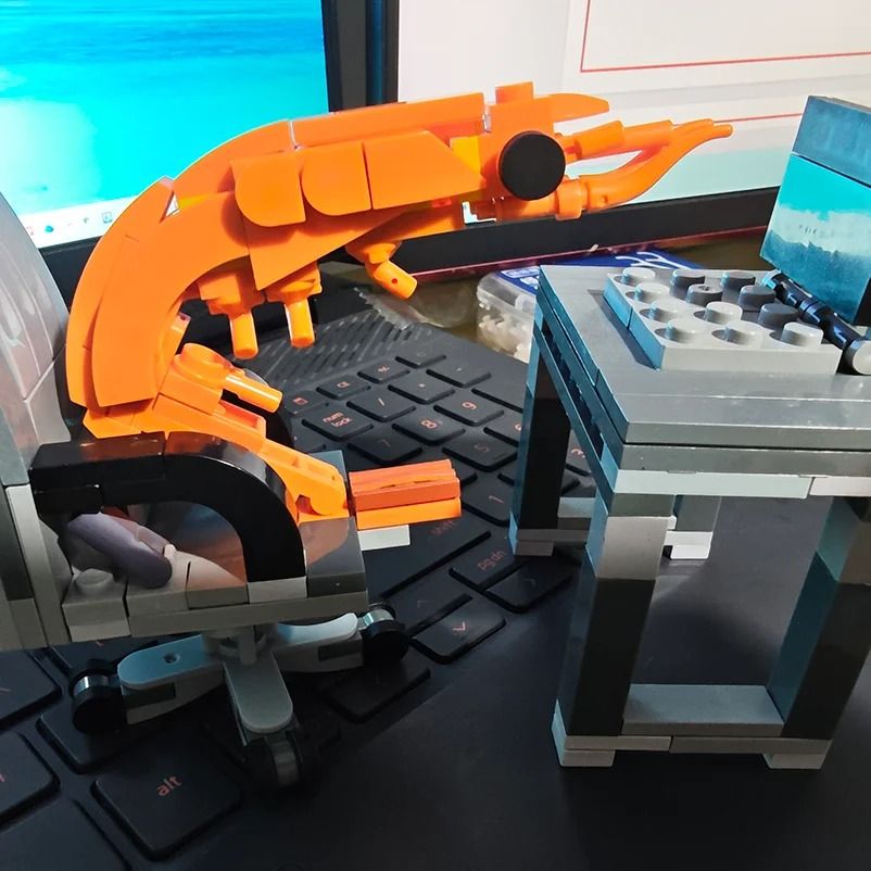 MOC building block shrimp figurine creative puzzle assembly toy for kids and adults