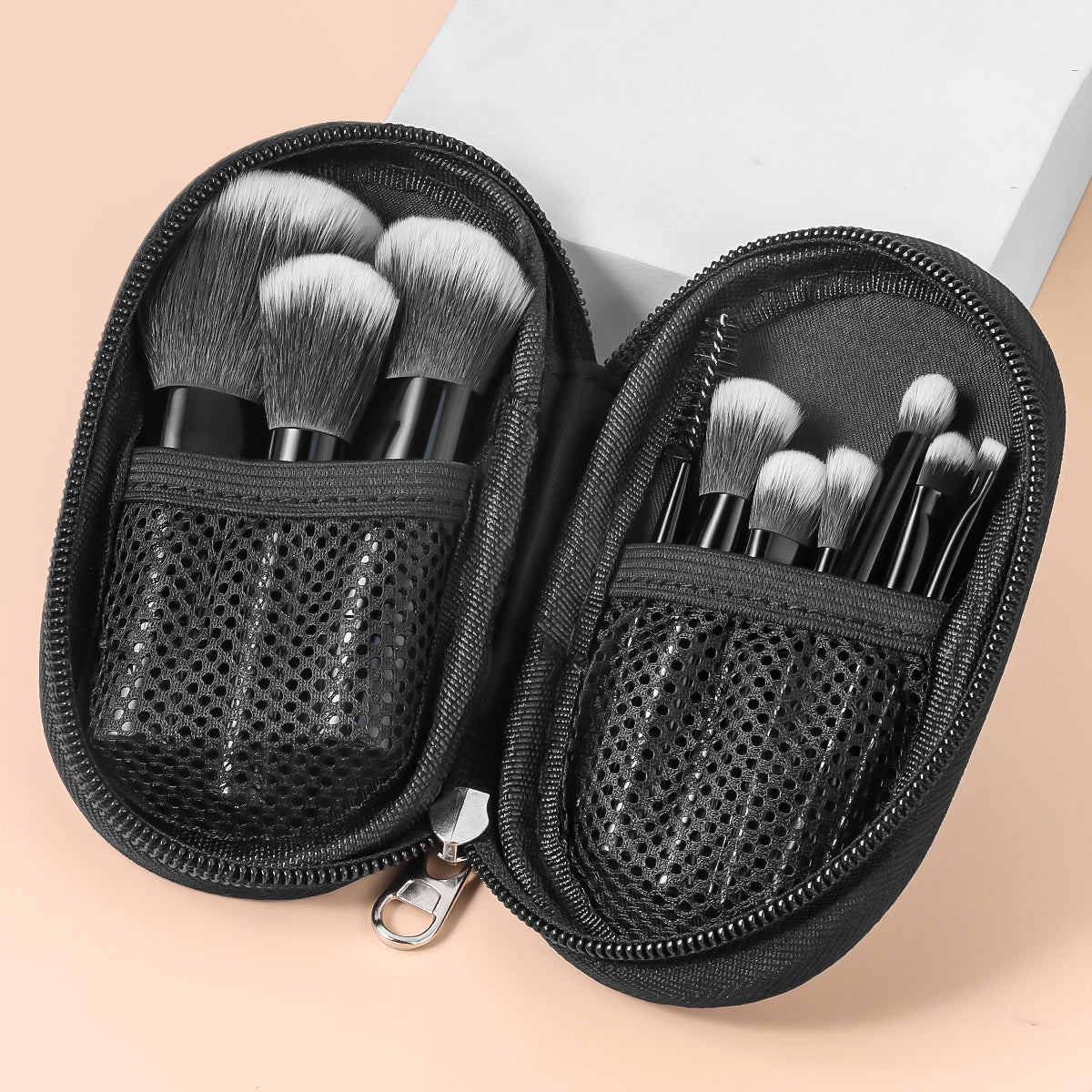 Makeup Brush and Makeup Egg Set, Powder Eyeshadow Foundation Blush Concealer Beauty Makeup Tools Brushes Kit