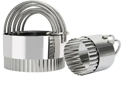 5 Piece Round Stainless Steel Biscuit Cutter Set with Handle