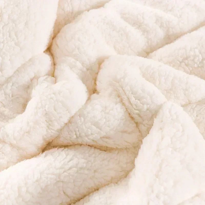 Luxury Flannel Fleece Blanket with Lambs wool Lining