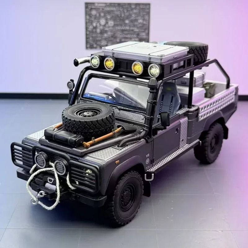 1 24 Land Rover Defender 110 Tomb LE Alloy Car Model with Sound and Light