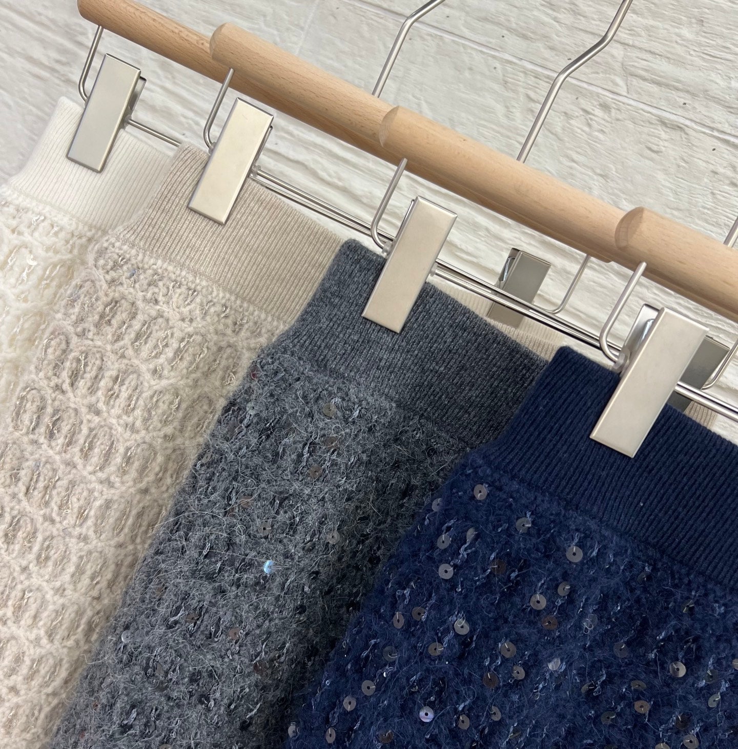 New Women's Cashmere Overskirt for Autumn and Winter, Elastic Waist with BC Sequins, High-End Knitted Maxi Skirt