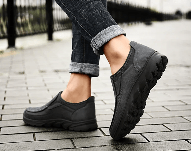 Mens Casual Loafers Breathable Handmade Retro Sneakers