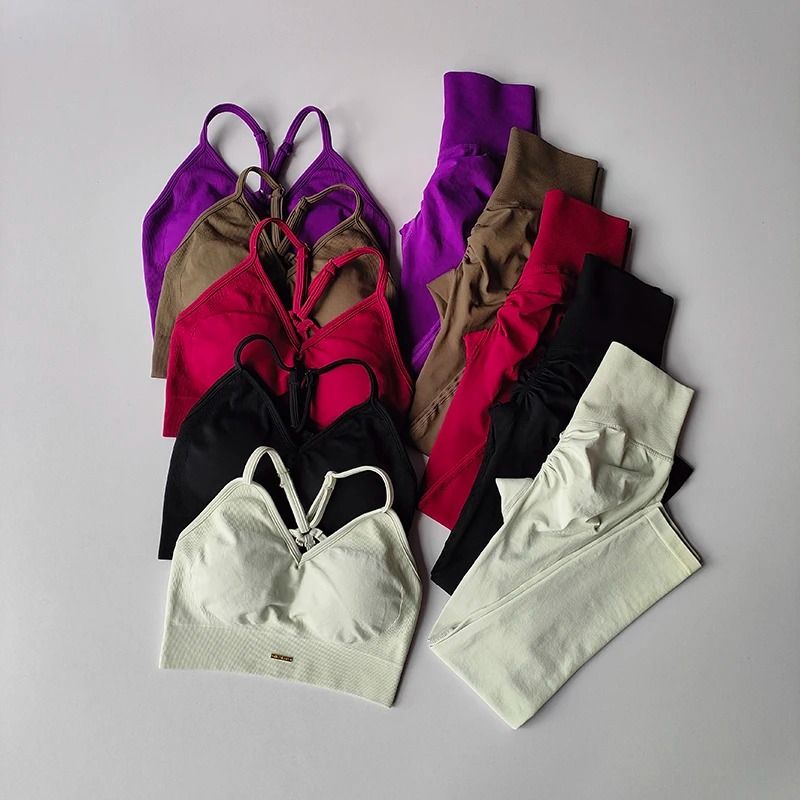 Seamless Hip Lifting Fitness Set Yoga Set Women Sports Bra Leggings