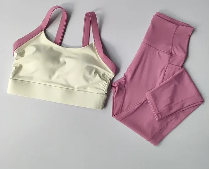 High Intensity Color Block Cross Back Yoga Bra and High Waist Hip Lifting Leggings Set