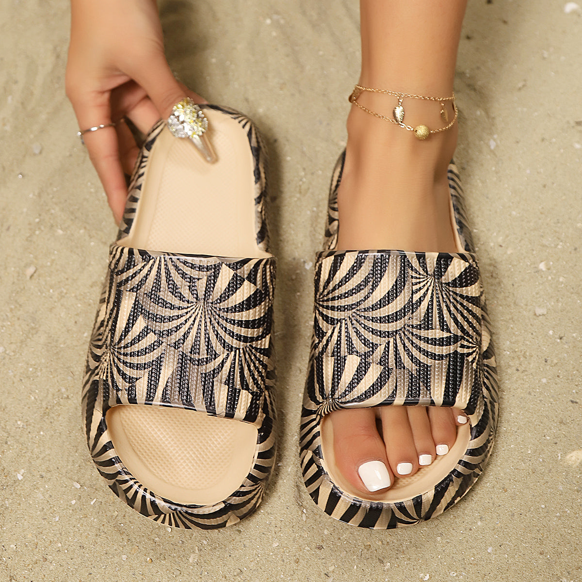 Adjustable Double-Buckle Summer Holiday Printing Soft Women Slippers, Pillow Platform Travel Sandals for Beach, Vacation
