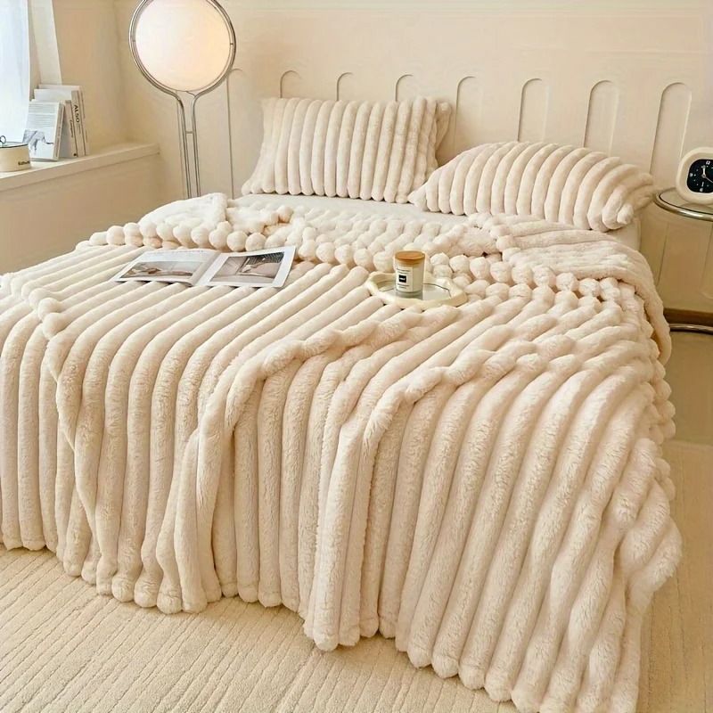 Luxurious Faux Rabbit Fur Throw Blanket Soft Warm Cozy for Couch Bed and Travel